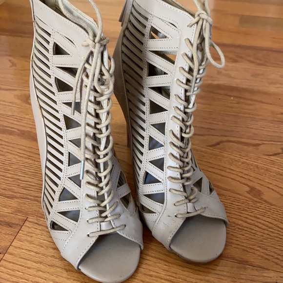 Tie up open toed stiletto heel - Picture 2 of 5